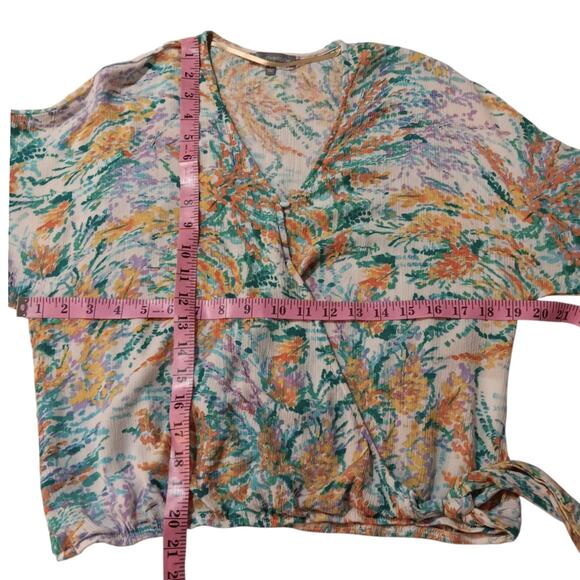 WIT & WISDOM Gauzy Top Wrap Blouse S Floral Crochet Lace Cottage Beach Hip Tie - Picture 4 of 8